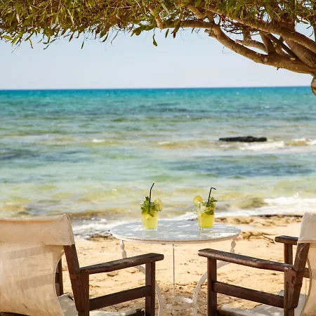 Stunning Vacation For Up To Six With Balcony All Yours 아파트 레메소스